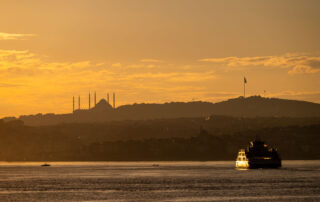 Ferry ochtendfotografie zonsopkomst Bosporus Gouden Hoorn Fotografie