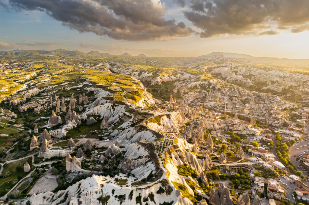 Zonsopkomst fotografie drone luchtballon gouden uurtje Zonsopkomst fotografie drone luchtballon gouden uurtje