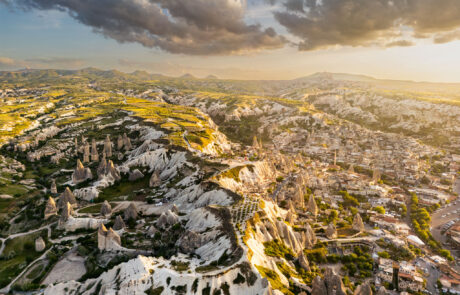 Zonsopkomst fotografie drone luchtballon gouden uurtje