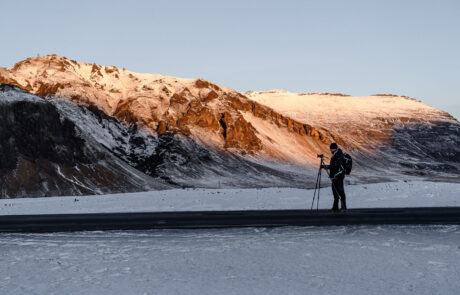 kleine-groep-fotografen-op-kust-snaefellsnes